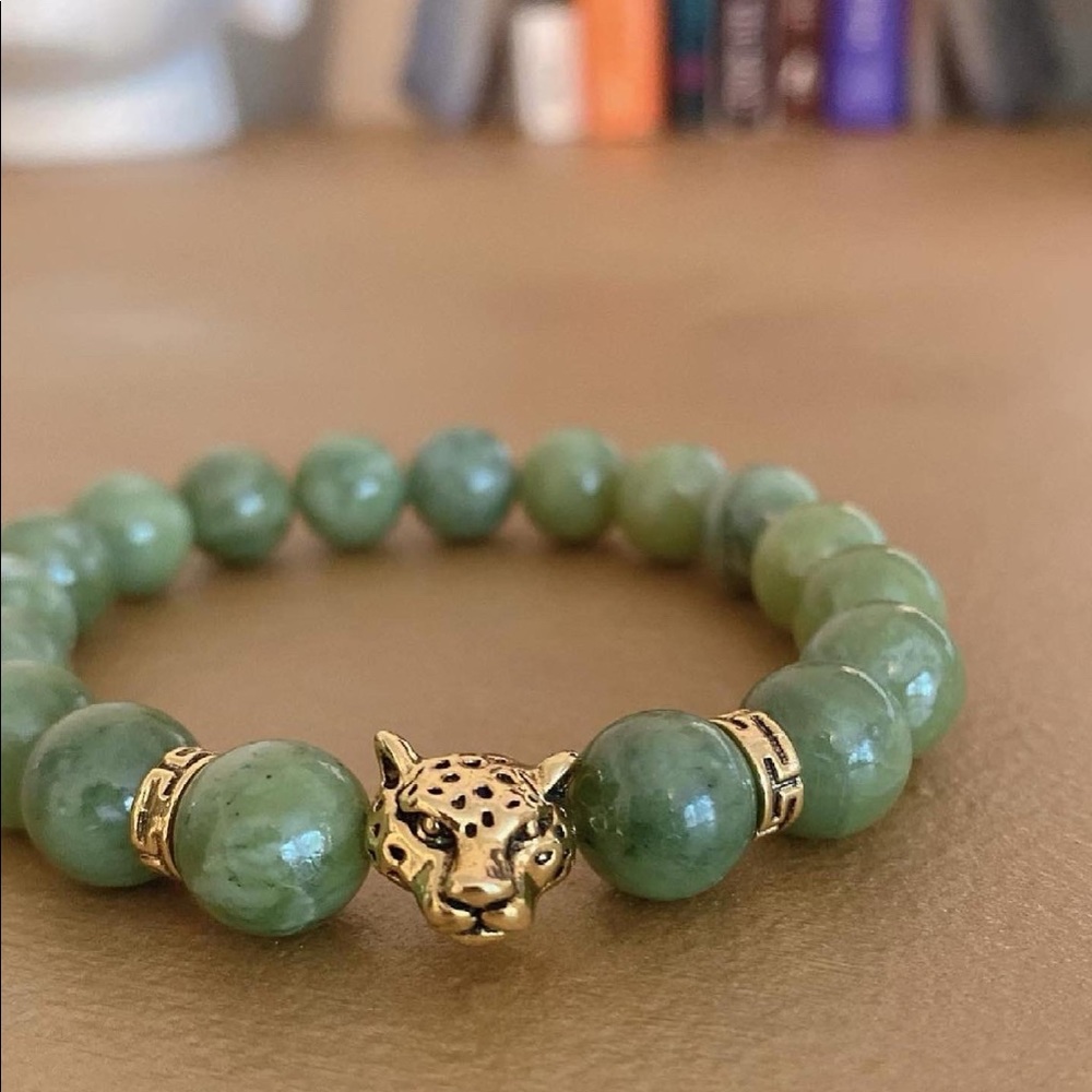 “A Leopard Covered In Jade”: Jade Bracelet